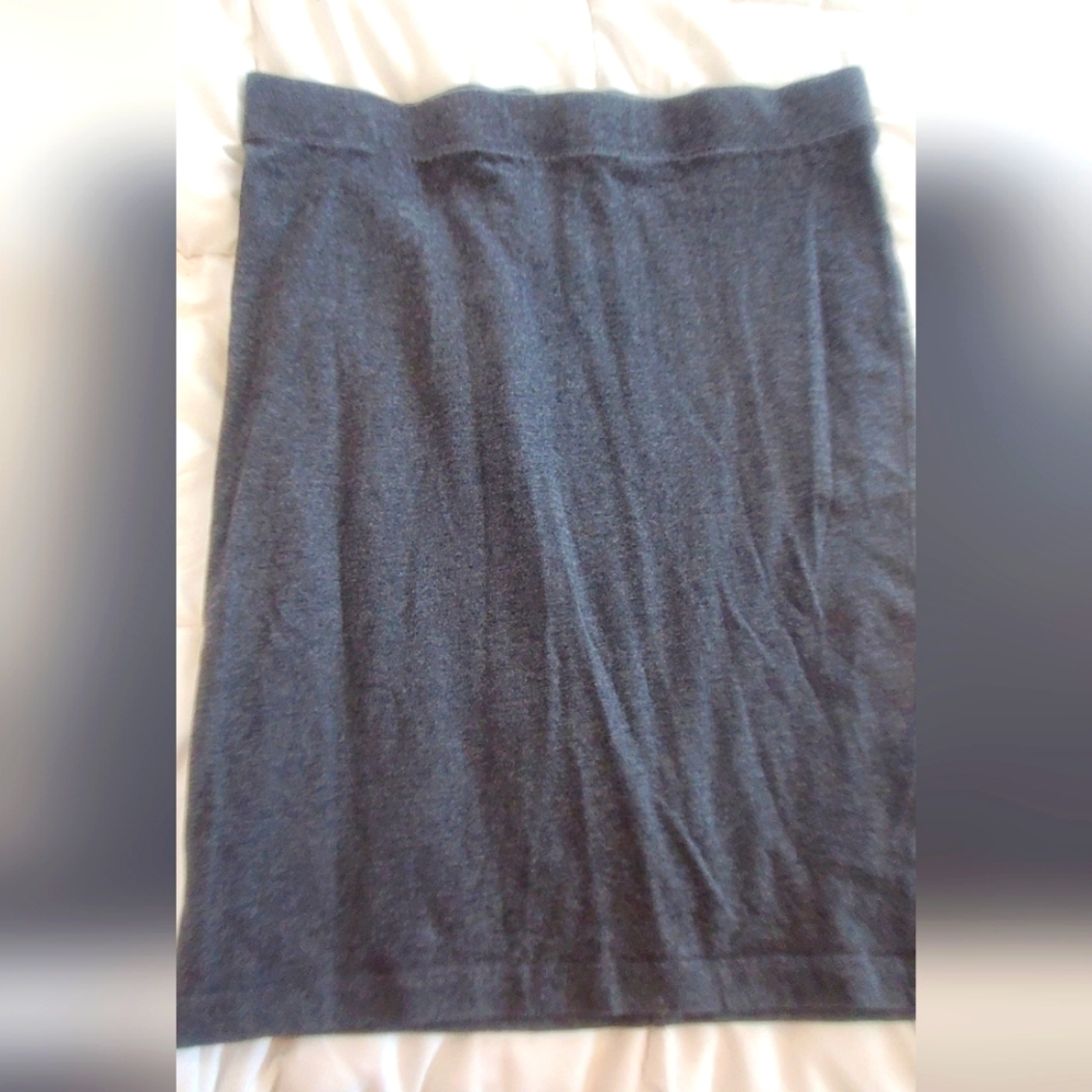 Gray Gap stretchy pencil skirt size L